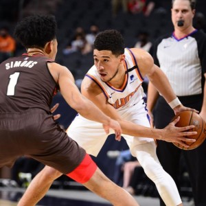 b体育入口-太阳14战12胜逼近LA双雄 全明星必有布克一席？